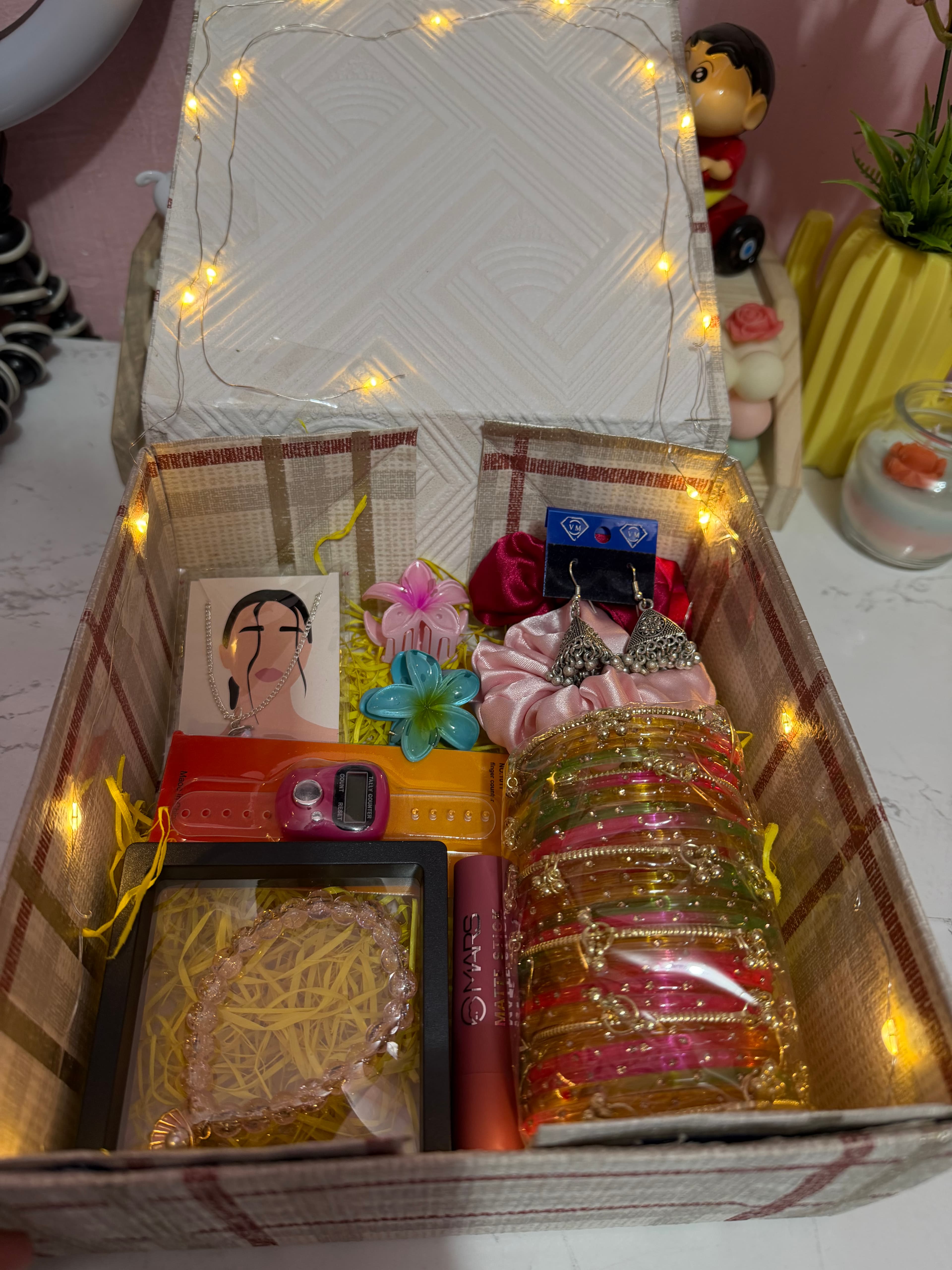 Elegant Glow Gift Box